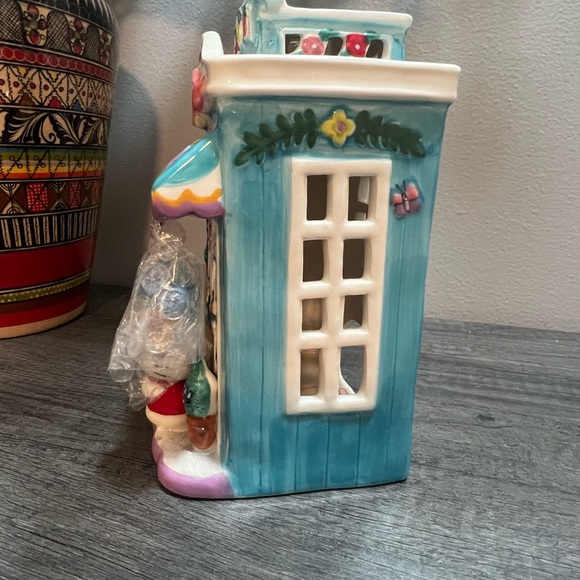 ‼️SOLD‼️Hello Kitty colorful Flower Shop Decor Accent Piece - Picture 4 of 8